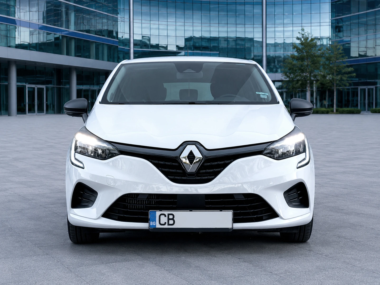 Renault Clio 1.0 TCE / заводско LPG , снимка 2 - Автомобили и джипове - 55230987