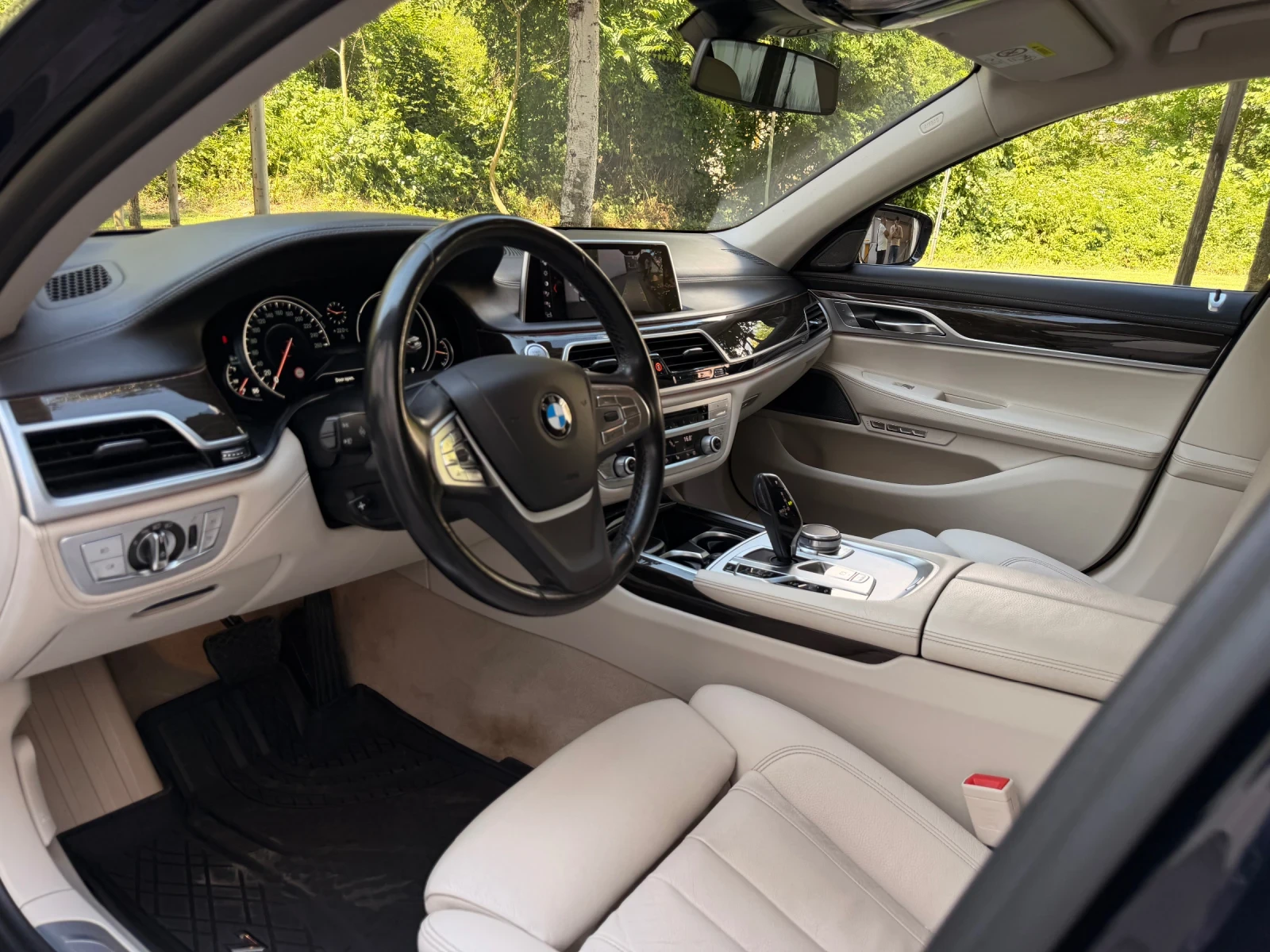 BMW 730 d / X-DRIVE, снимка 9 - Автомобили и джипове - 55450629