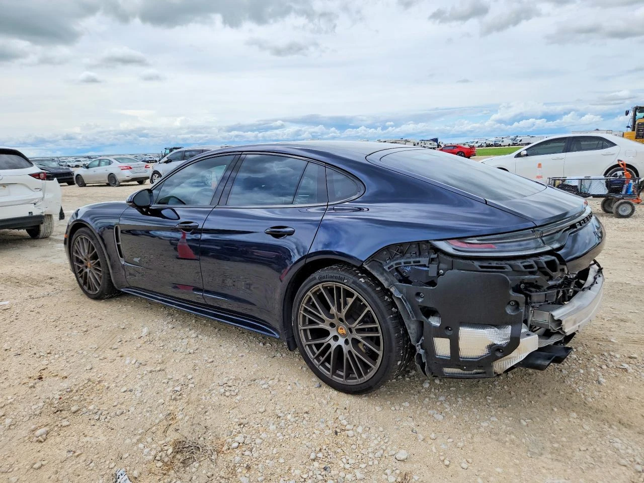 Porsche Panamera 2.9l Base, снимка 2 - Автомобили и джипове - 55566290