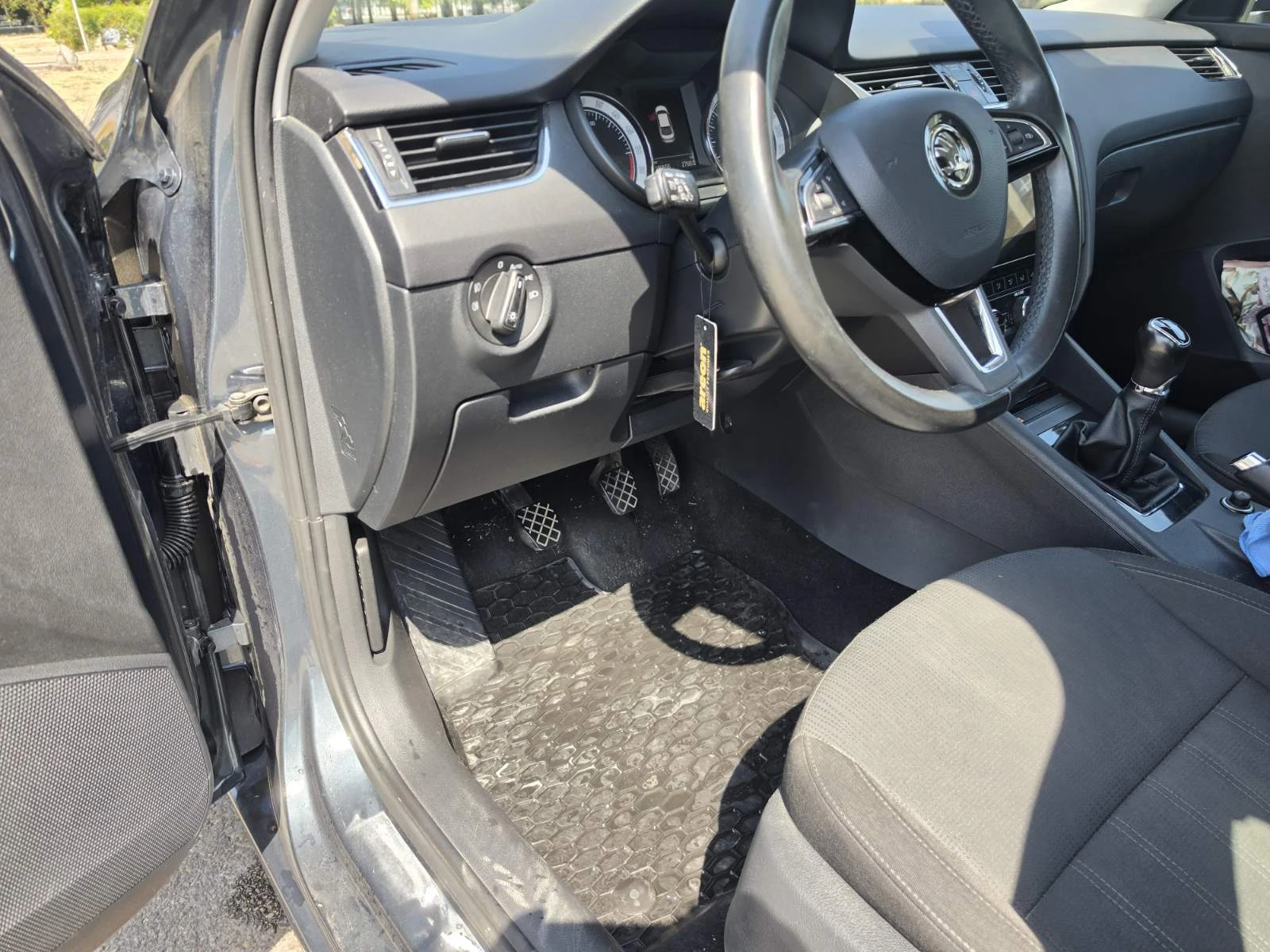 Skoda Octavia, снимка 11 - Автомобили и джипове - 55783714