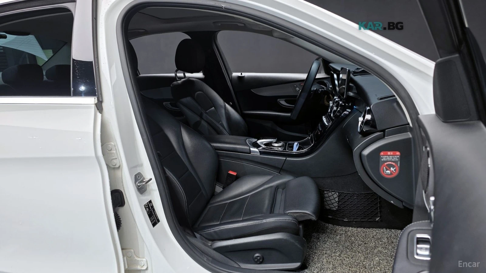 Mercedes-Benz C 220 DIESEL* AVANTGARDE* ПОДГРЕВ* ПАНО* НАВИ* КАМЕРИ* , снимка 10 - Автомобили и джипове - 55792226