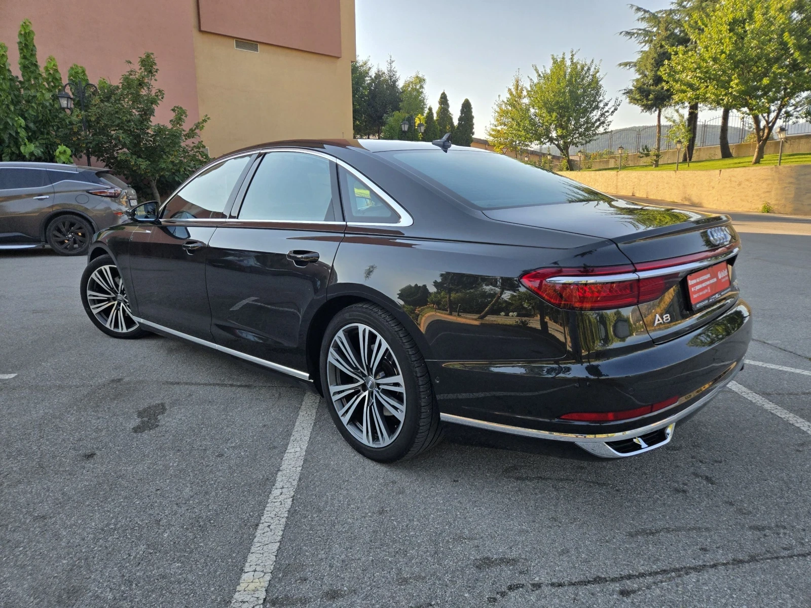 Audi A8 3.0TDI-286кс/B&O/PANO/360/DISTR/FULL, снимка 3 - Автомобили и джипове - 55902199