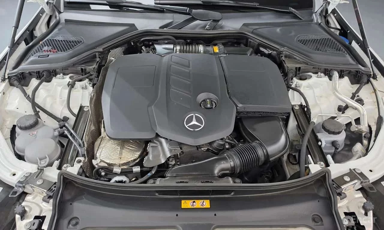 Mercedes-Benz E 220 d 4MATIC Exclusive /ОБДУХВАНЕ/360/ДИСТРОНИK, снимка 6 - Автомобили и джипове - 56239162