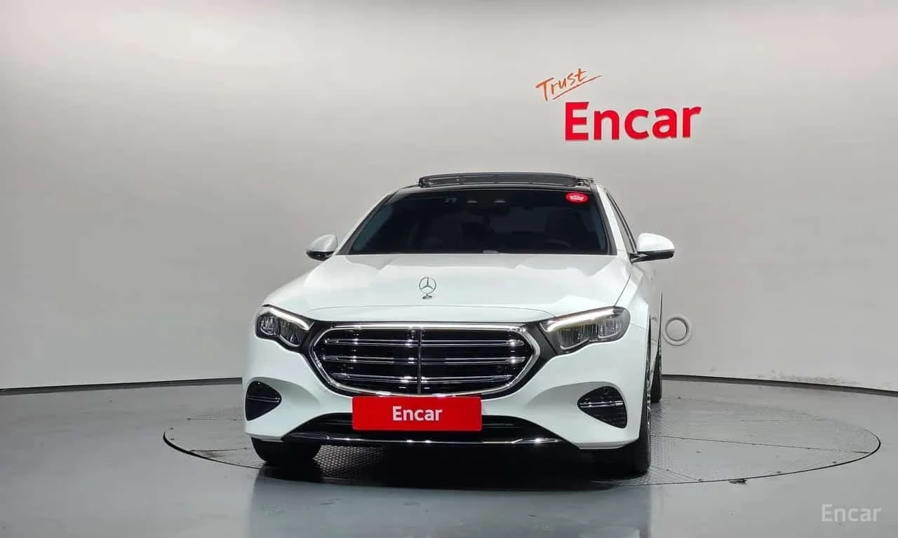Mercedes-Benz E 220 d 4MATIC Exclusive /ОБДУХВАНЕ/360/ДИСТРОНИK, снимка 3 - Автомобили и джипове - 56239162