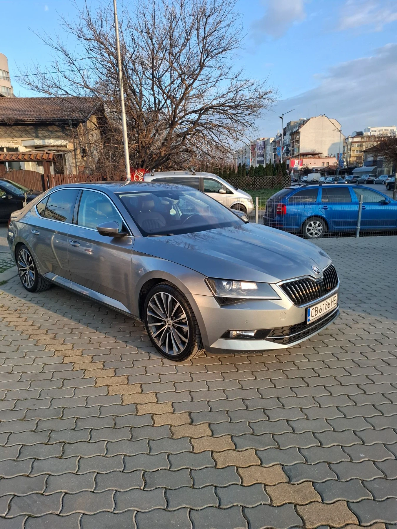 Skoda Superb 2.0TDI* 190HP ЕURO 6, снимка 3 - Автомобили и джипове - 56245385