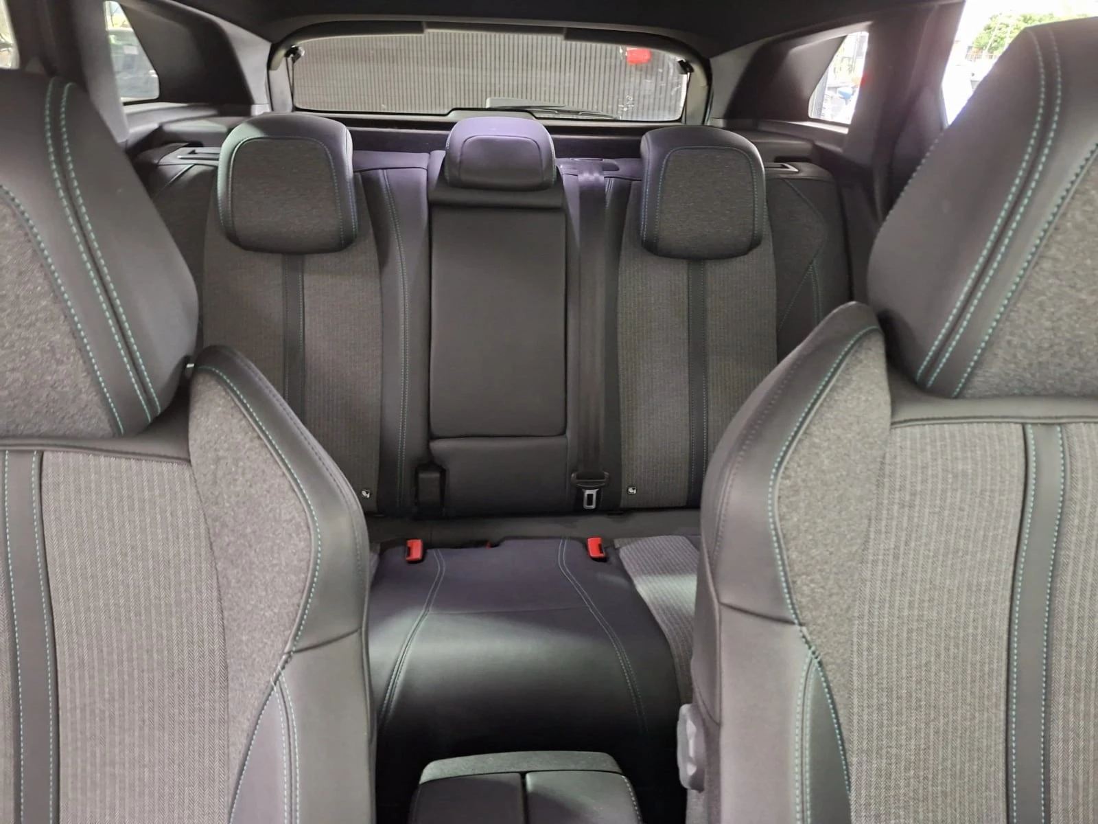 Peugeot 3008 Allure Hybrid4 LED Navi Leather | Mobile.bg � ����������� 15