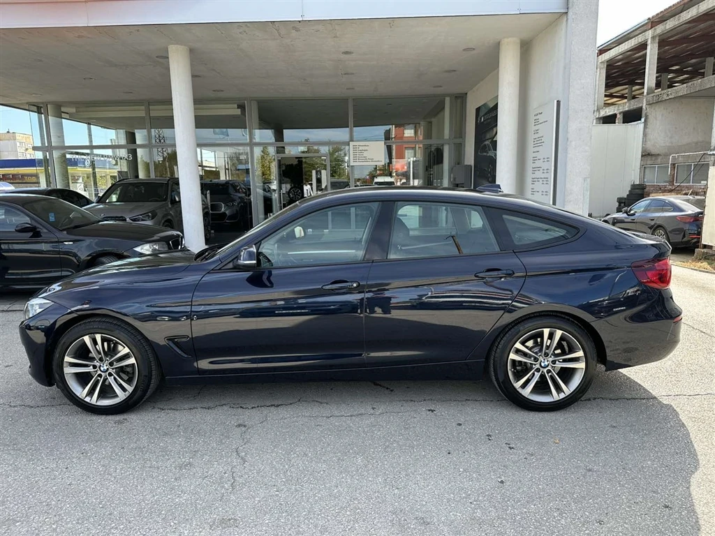 BMW 320 xDrive, снимка 3 - Автомобили и джипове - 56634041