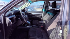 Toyota Hilux 2.4, снимка 9