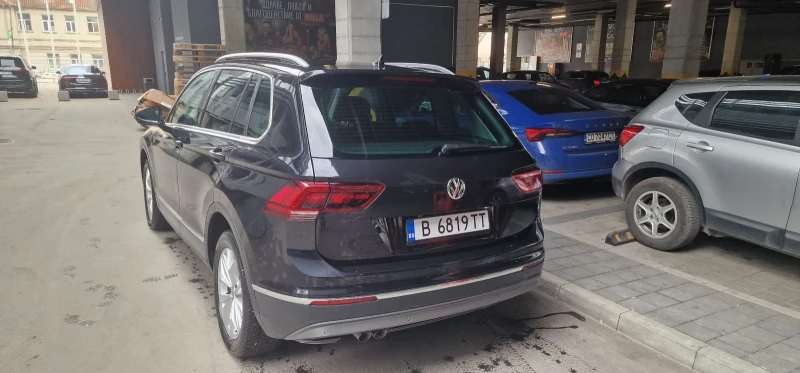 VW Tiguan 2.0 TDI, снимка 8 - Автомобили и джипове - 48126187