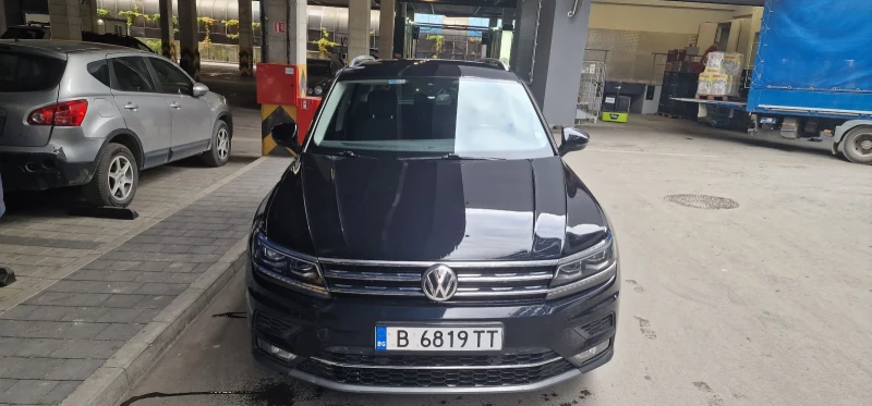 VW Tiguan 2.0 TDI, снимка 3 - Автомобили и джипове - 48126187