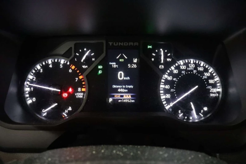 Toyota Tundra * 4x4 Crewmax * CARFAX * БЕЗ ПЪРВОНАЧАЛНА ВНОСКА, снимка 8 - Автомобили и джипове - 53024142