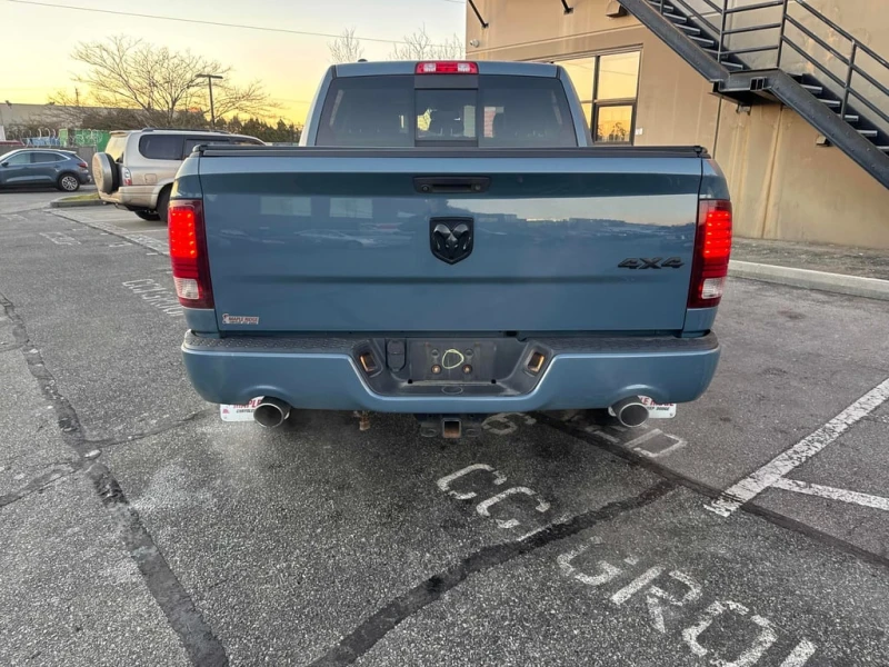 Dodge RAM 1500 Sport / Keyless / ДВА КЛЮЧА /  CARFAX * , снимка 4 - Автомобили и джипове - 53233702