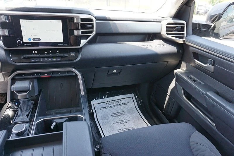 Toyota Tundra, снимка 11 - Автомобили и джипове - 53597988