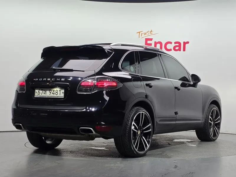 Porsche Cayenne 3.0 Diesel 958, снимка 2 - Автомобили и джипове - 56256257