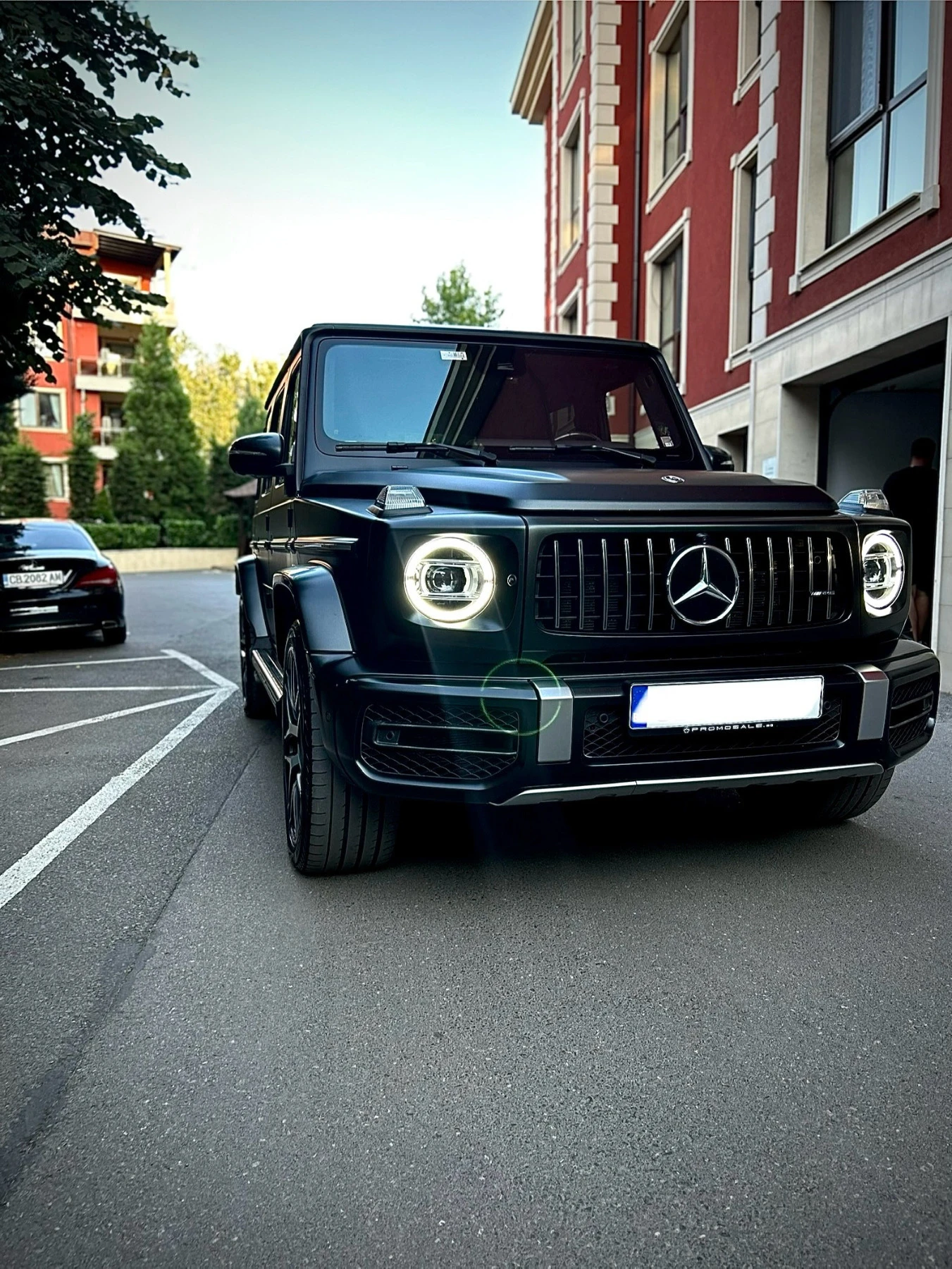 Mercedes-Benz G 63 AMG / EXCLUSIVE / DIAMOND / - изображение 2