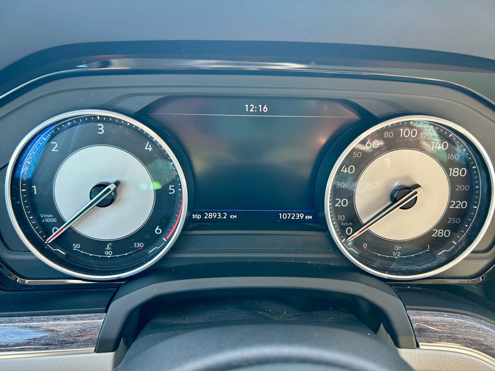 VW Touareg V6 286 h.p. 2021 | Mobile.bg   11