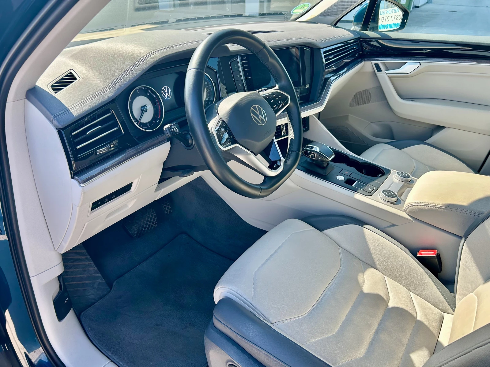 VW Touareg V6 286 h.p. 2021 | Mobile.bg   13