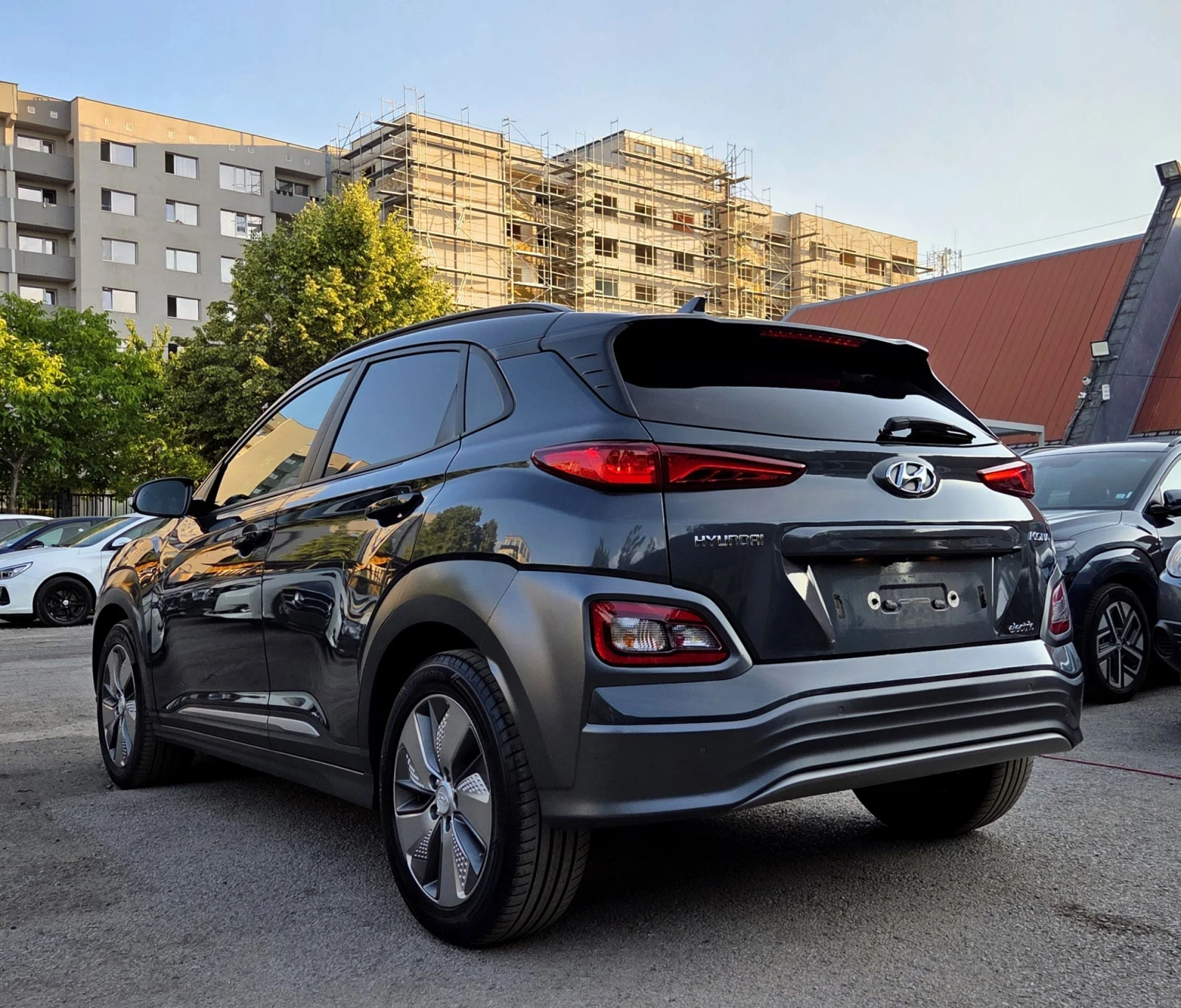 Hyundai Kona 64KWh/Premium/SOH98% - изображение 5