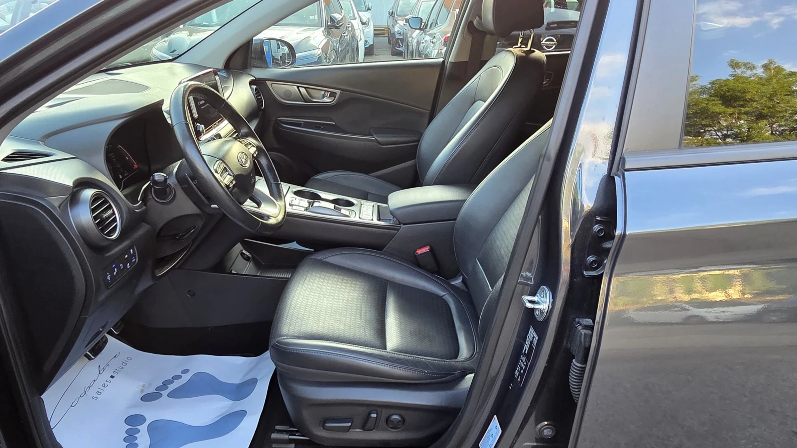 Hyundai Kona 64KWh/Premium/SOH98% - изображение 8