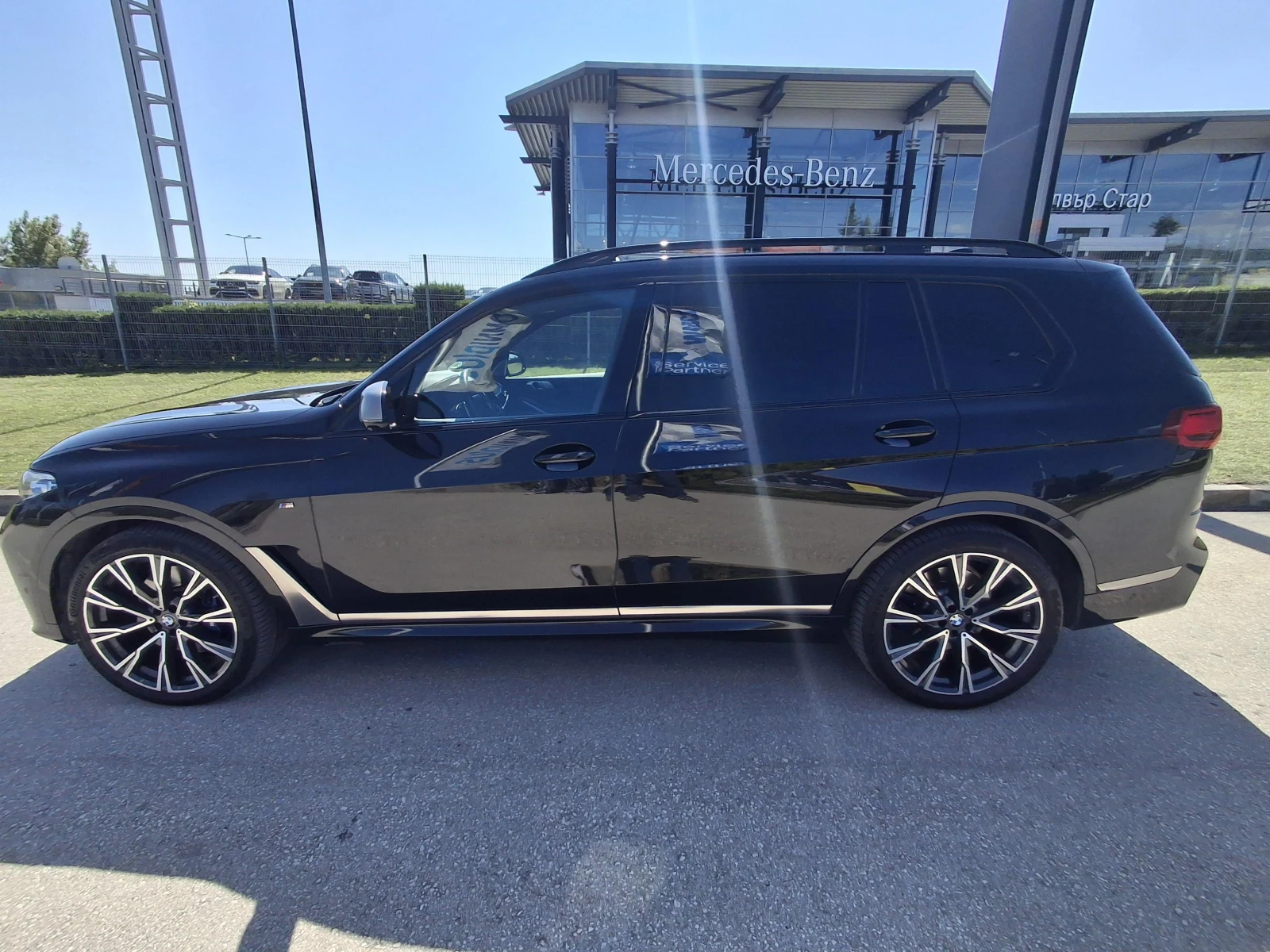 BMW X7 M50d - изображение 7
