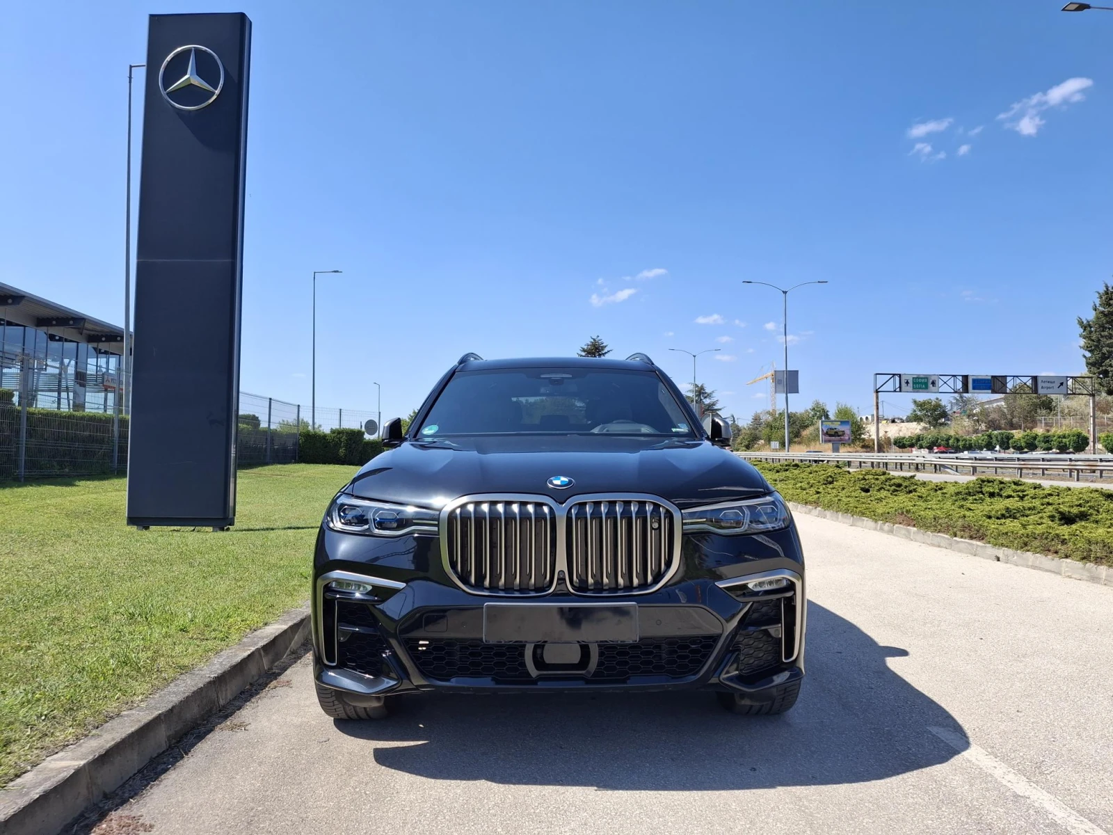 BMW X7 M50d - изображение 2