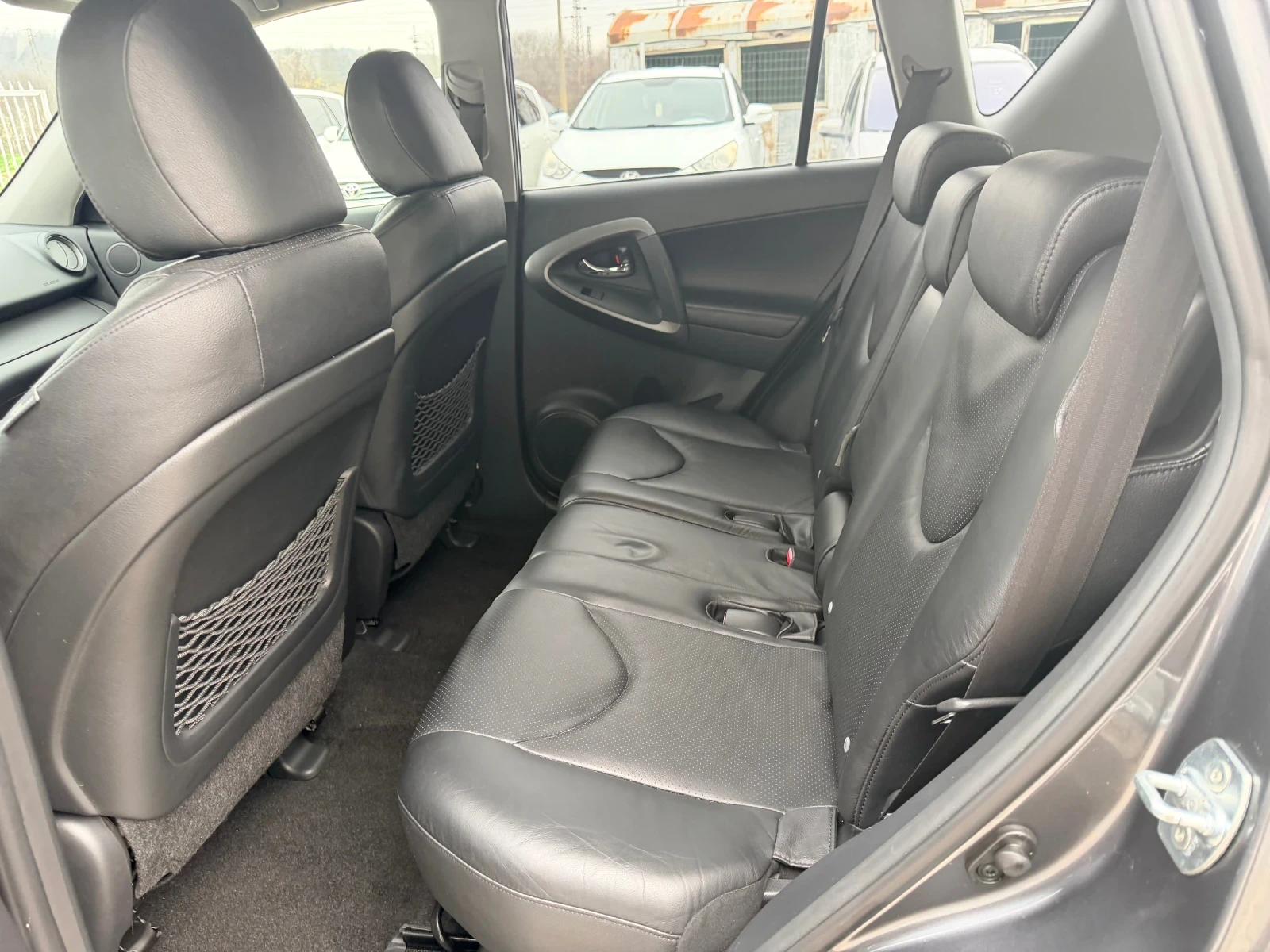 Toyota Rav4 2.2D4D 150k.c* 4x4* Navi* Facelife* Nova* UNIKAT*  | Mobile.bg   8