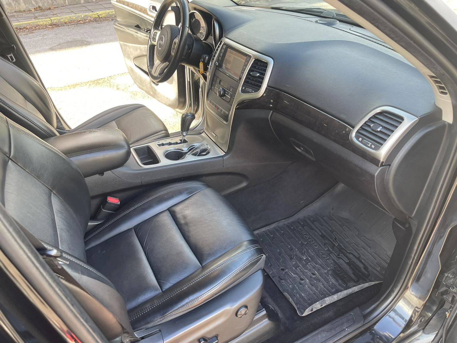 Jeep Grand cherokee 3.6 Laredo LPG/��� | Mobile.bg � ����������� 12