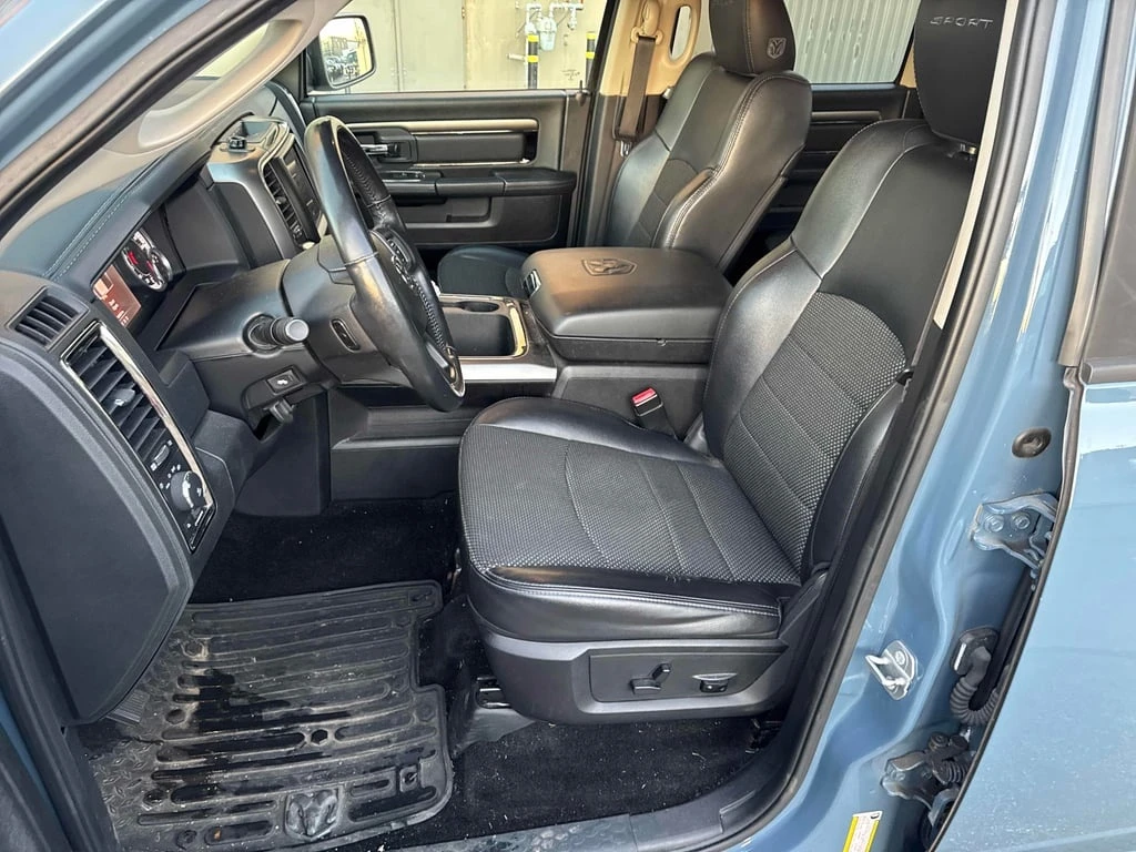 Dodge RAM 1500 Sport / Keyless / ДВА КЛЮЧА /  CARFAX *  - изображение 7