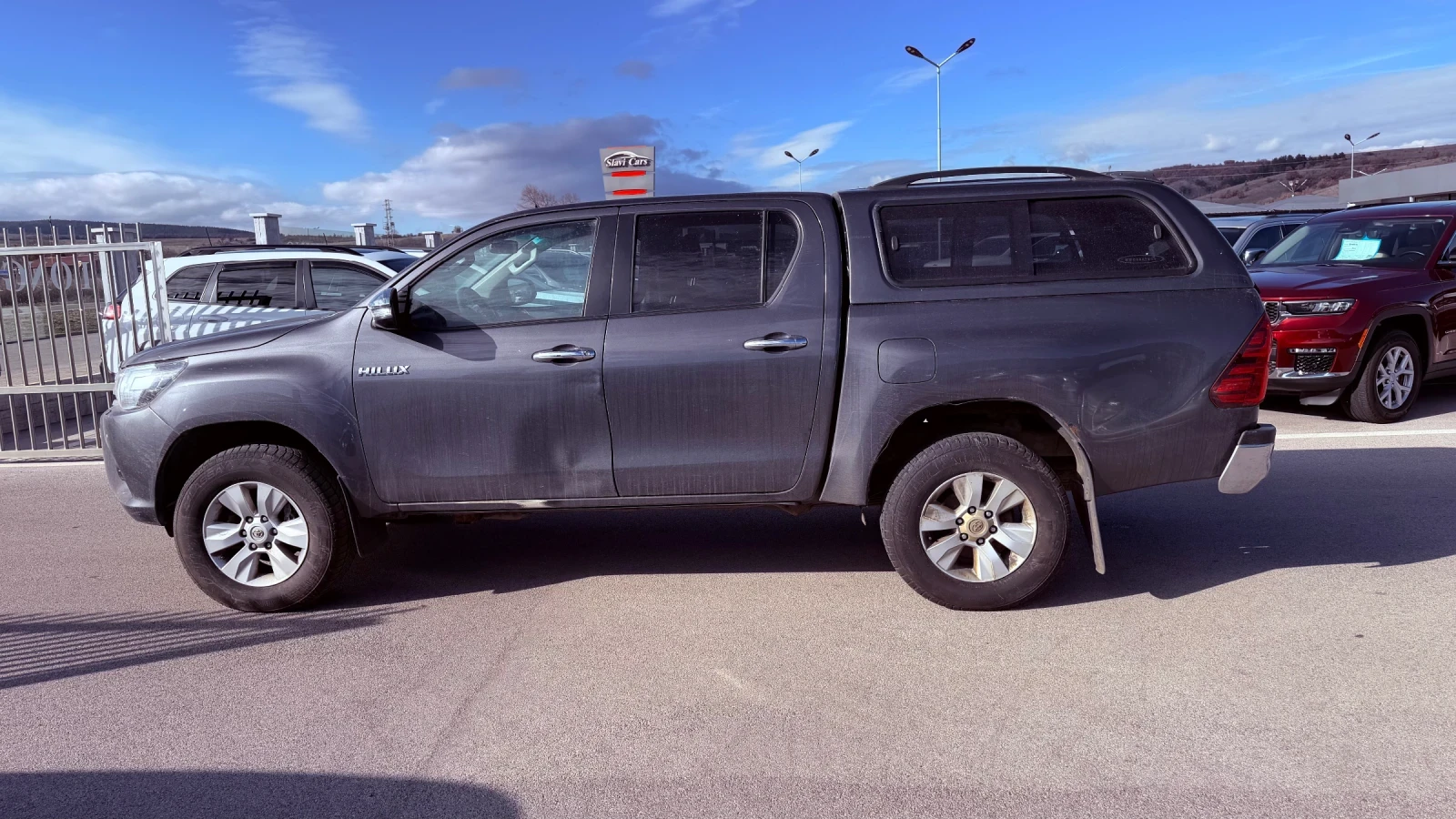 Toyota Hilux 2.4 - изображение 7