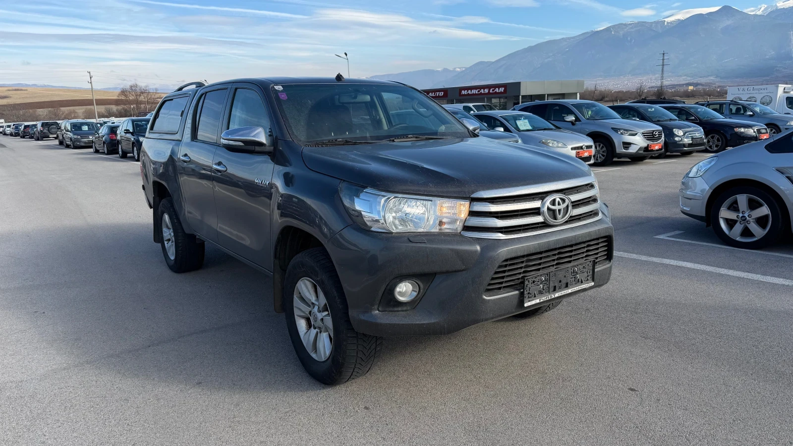 Toyota Hilux 2.4 - изображение 2