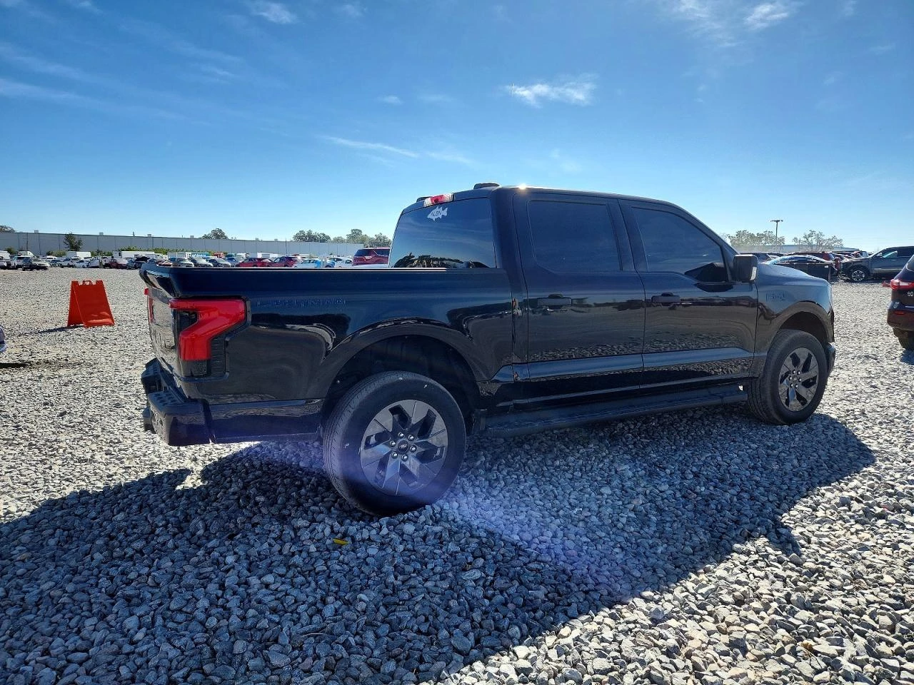 Ford F150 Lightning Xlt, снимка 3 - Автомобили и джипове - 54412039