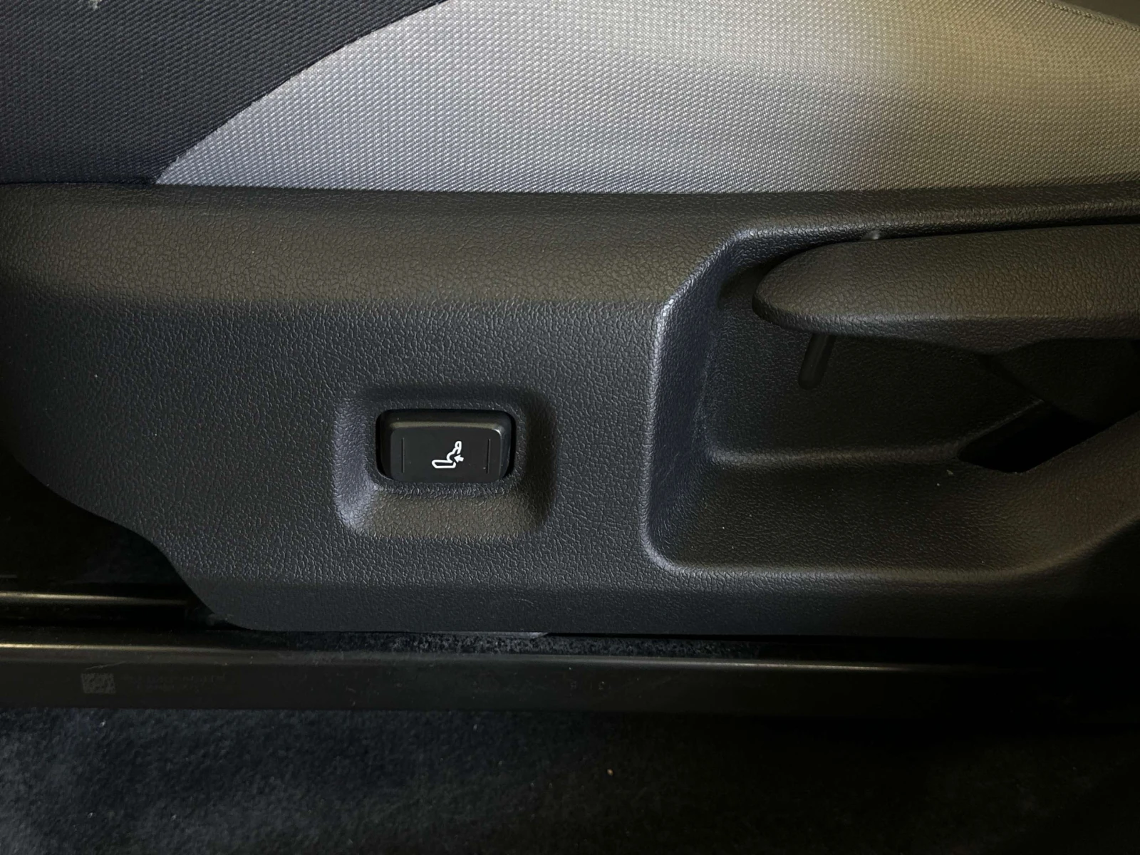 Toyota Tacoma CREW/TRD/2200KM/ЦЕНА ДО БГ, снимка 17 - Автомобили и джипове - 54990118