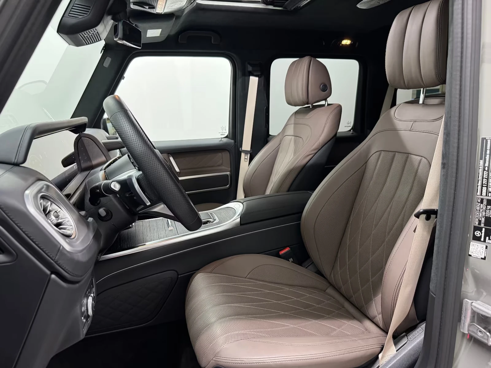 Mercedes-Benz G 450 d / AMG / 4 MATIC / BURM /  FACELIFT / 360 / PANO, снимка 8 - Автомобили и джипове - 55172699