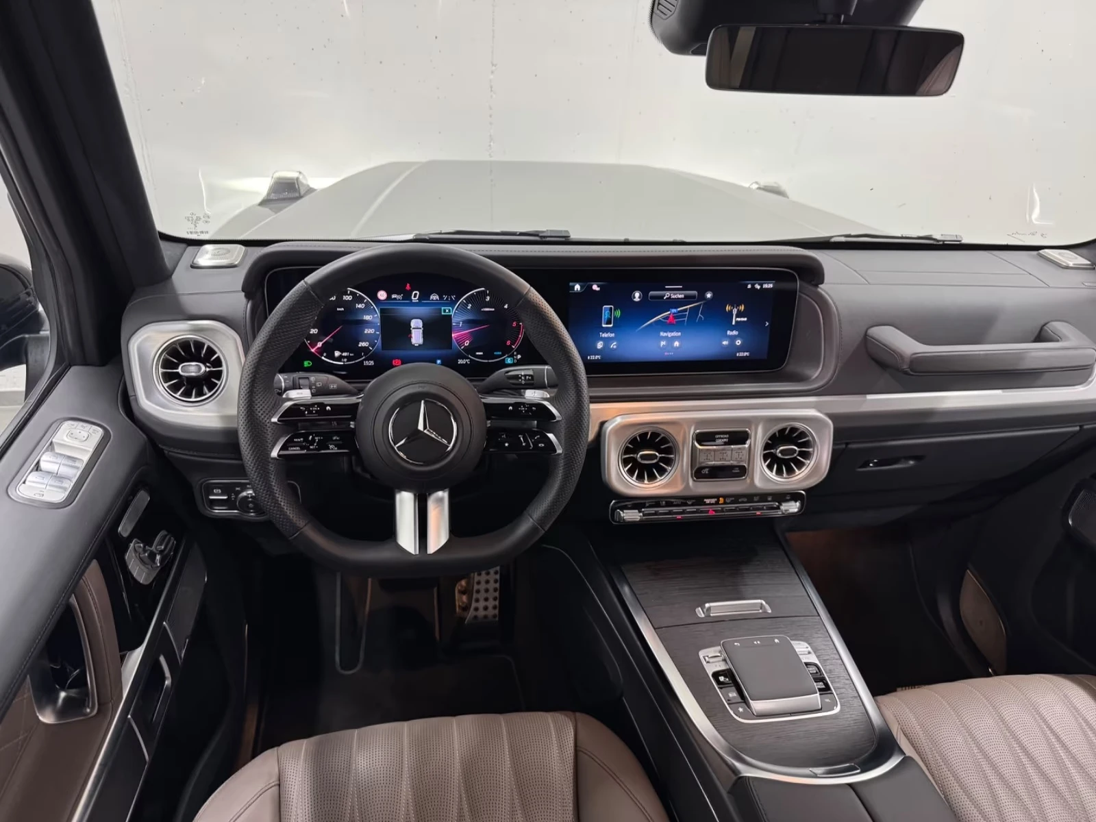 Mercedes-Benz G 450 d / AMG / 4 MATIC / BURM /  FACELIFT / 360 / PANO, снимка 10 - Автомобили и джипове - 55172699