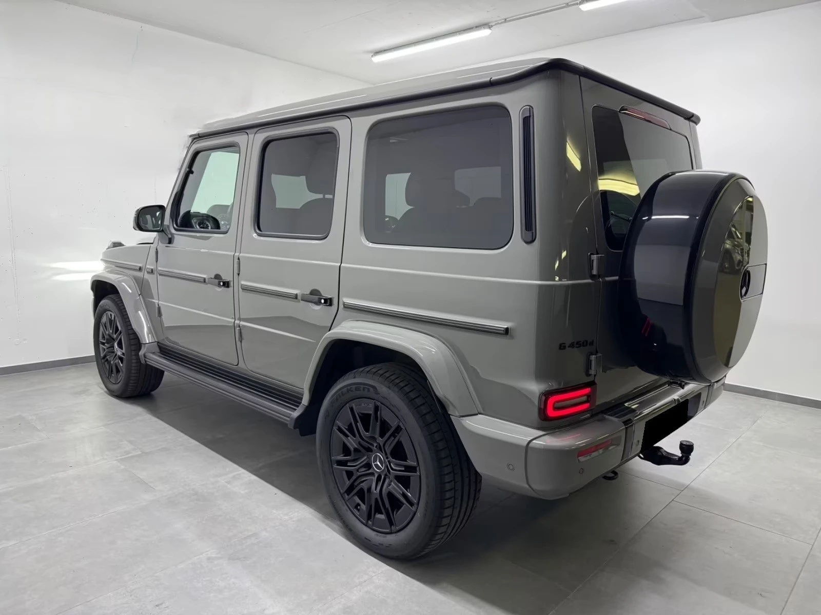 Mercedes-Benz G 450 d / AMG / 4 MATIC / BURM /  FACELIFT / 360 / PANO, снимка 4 - Автомобили и джипове - 55172699