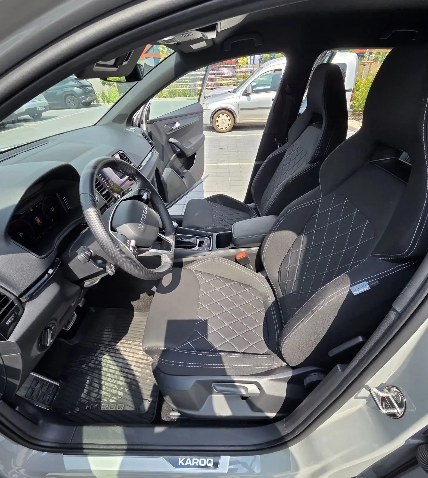 Skoda Karoq 4х4, снимка 14 - Автомобили и джипове - 55468865
