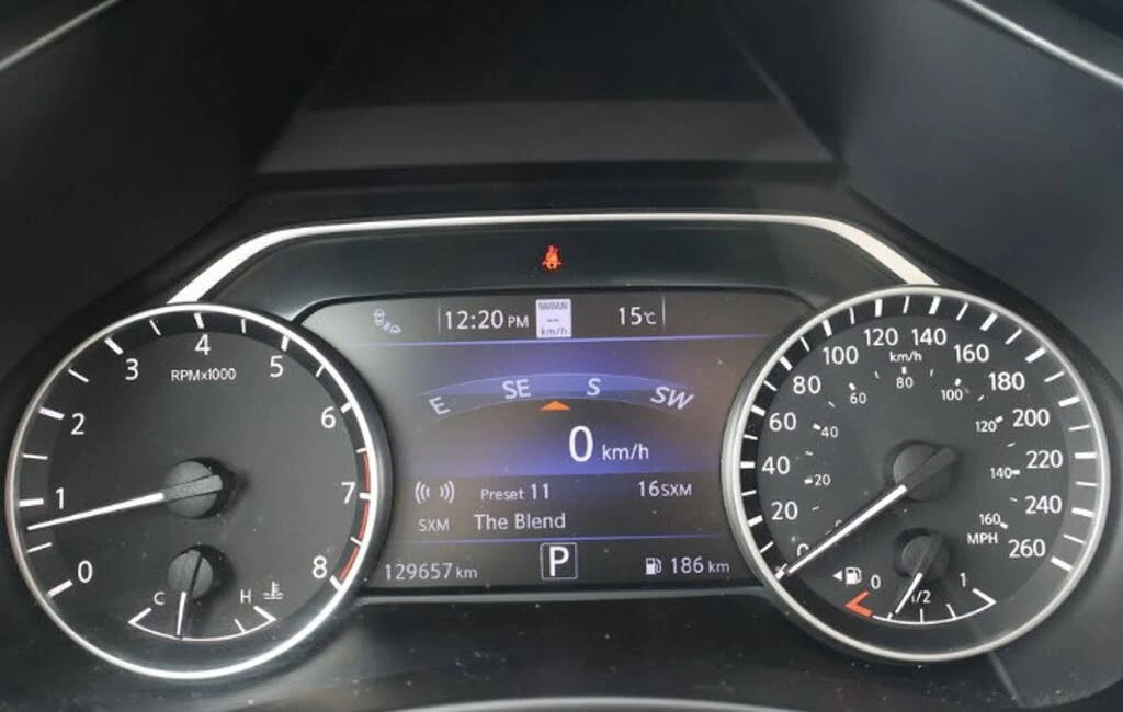 Nissan Murano 3.5* PLATINUM* DISTRONIC* ПАНОРАМА* 360* КРАЙНА ЦЕ, снимка 10 - Автомобили и джипове - 56005260