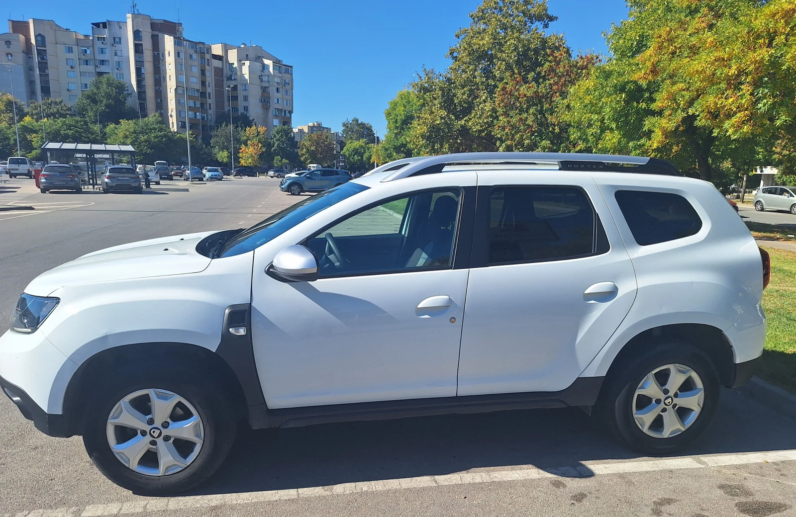 Dacia Duster, снимка 4 - Автомобили и джипове - 56336670