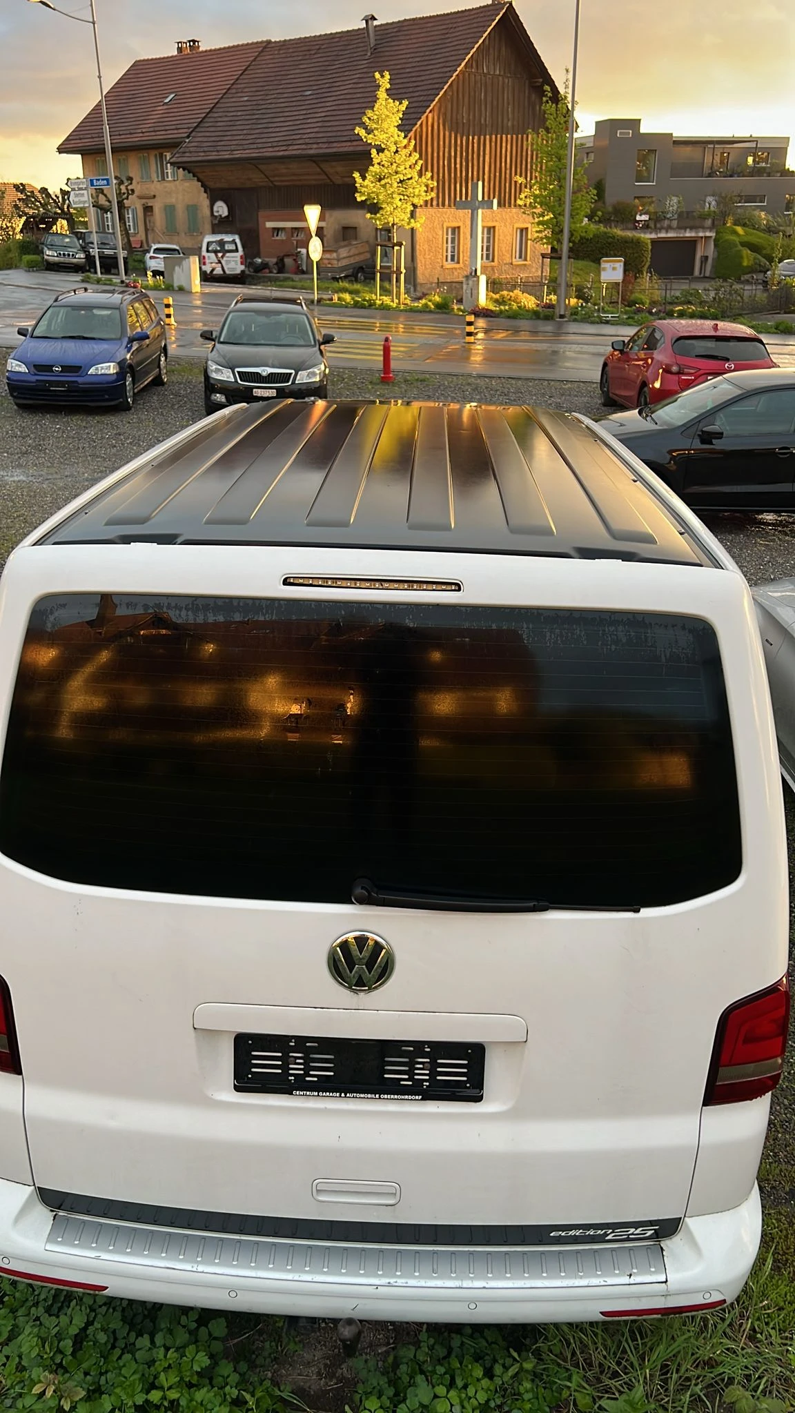 VW Multivan SWISS-EDITION 25 - изображение 7