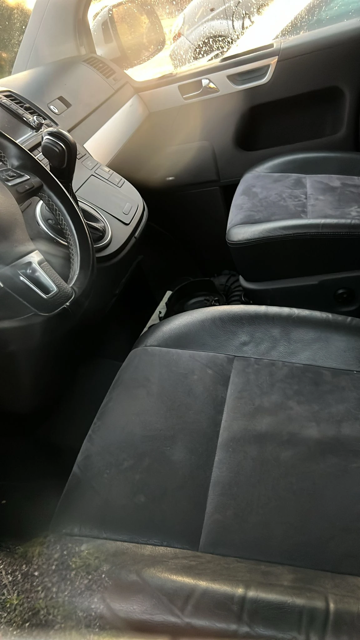 VW Multivan SWISS-EDITION 25 - изображение 8