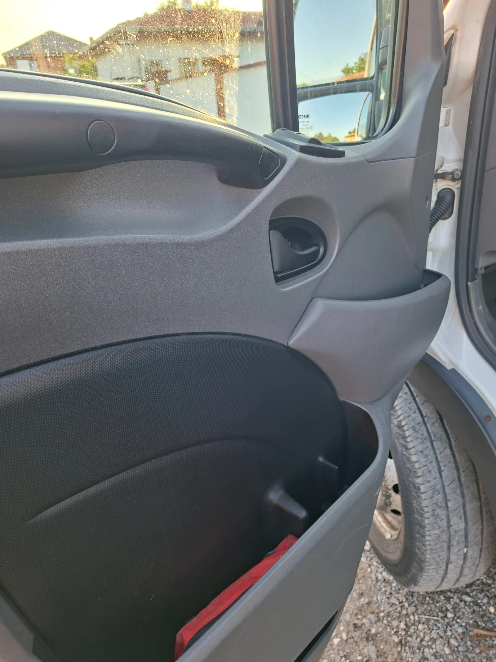 Iveco Daily Хладилен, снимка 3 - Бусове и автобуси - 55615794
