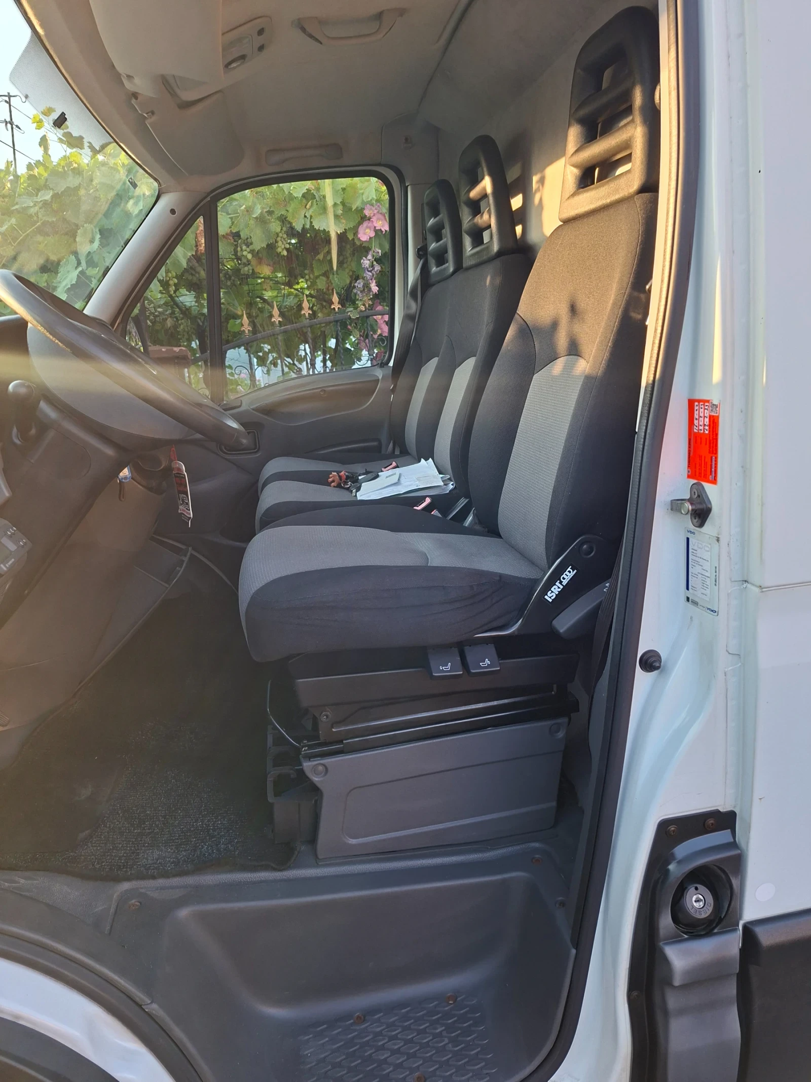 Iveco Daily Хладилен, снимка 5 - Бусове и автобуси - 55615794