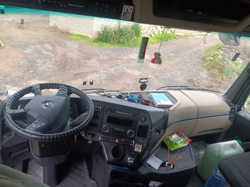 Mercedes-Benz Actros, снимка 3 - Камиони - 53223931