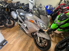 ����� �� �������� �� Honda Paneuropean 1300