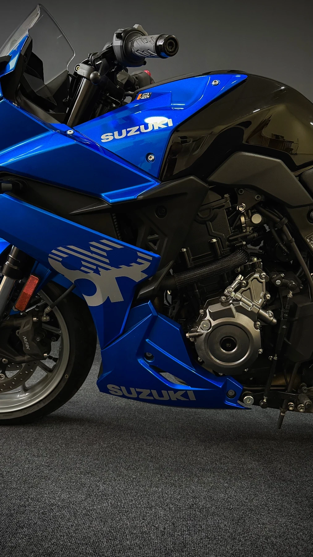 Suzuki Gsx 8R 2024�.   1 800 ��   �2 ���������   Quickshifter | Mobile.bg � ����������� 12