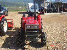 Трактор Kubota СКАЙТРАК, снимка 2 - Селскостопанска техника - 45464358