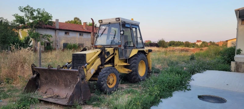 Багер JCB 3CX