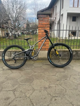      Commencal Supreme V5 Ohlins 