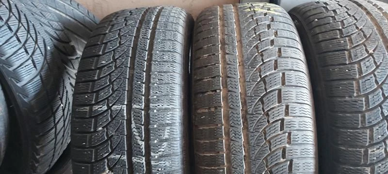 Гуми Зимни 225/55R17, снимка 3 - Гуми и джанти - 30918284