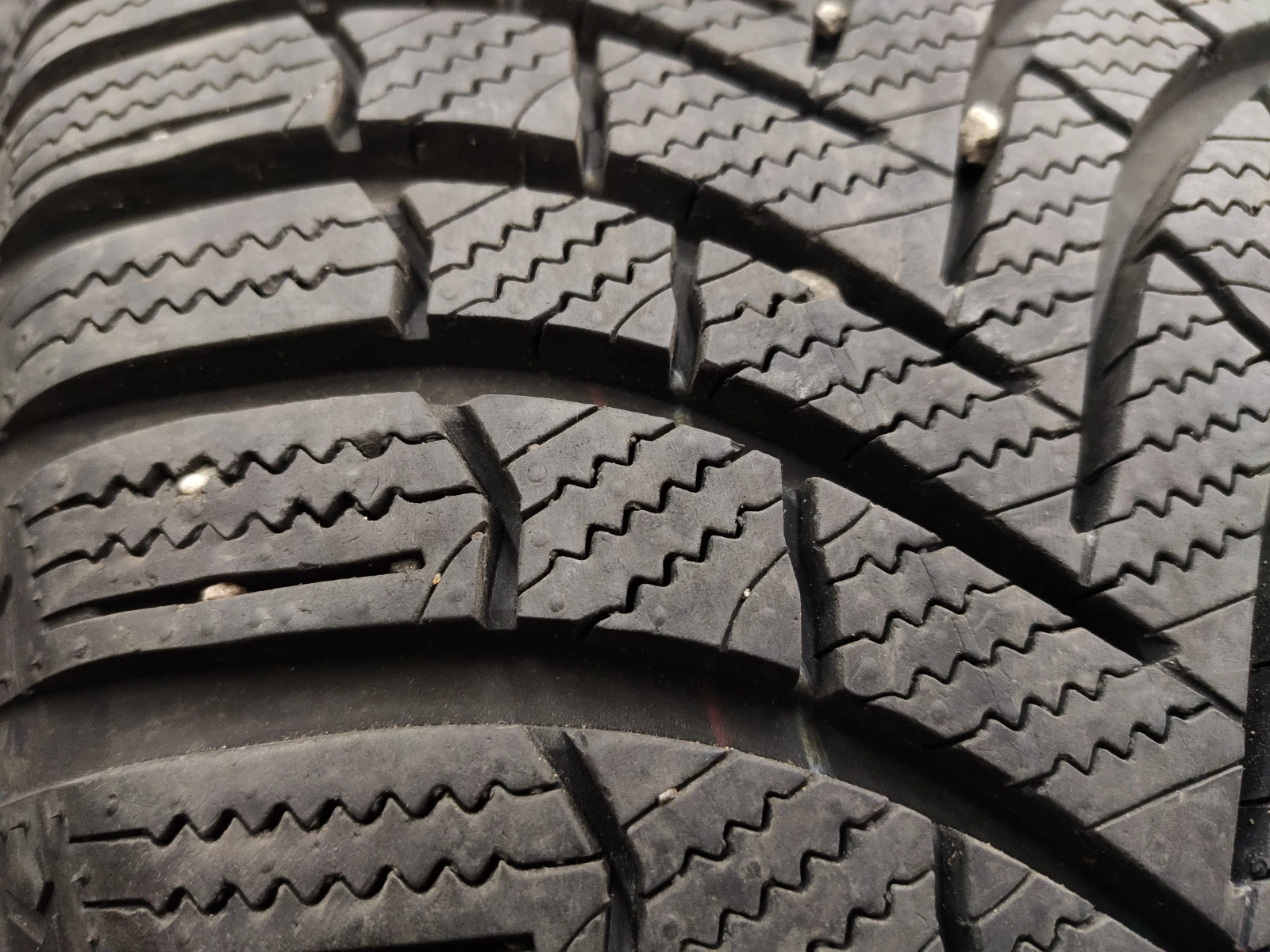  225/45R17 | Mobile.bg   4